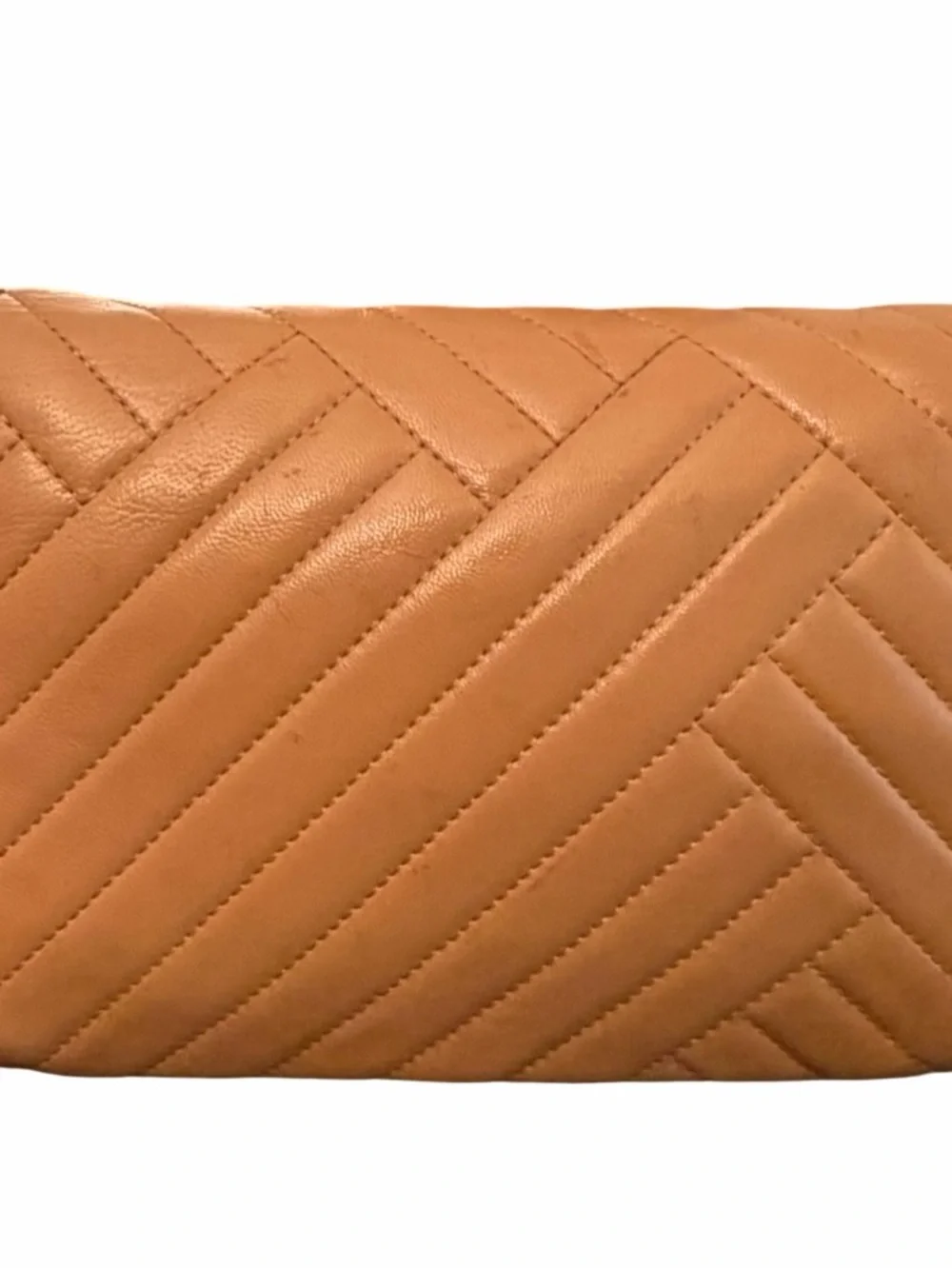 Tory Burch Alexa Crossbody Bag Quilted Chevron Tan Leather $428 Retail Gold Logo
